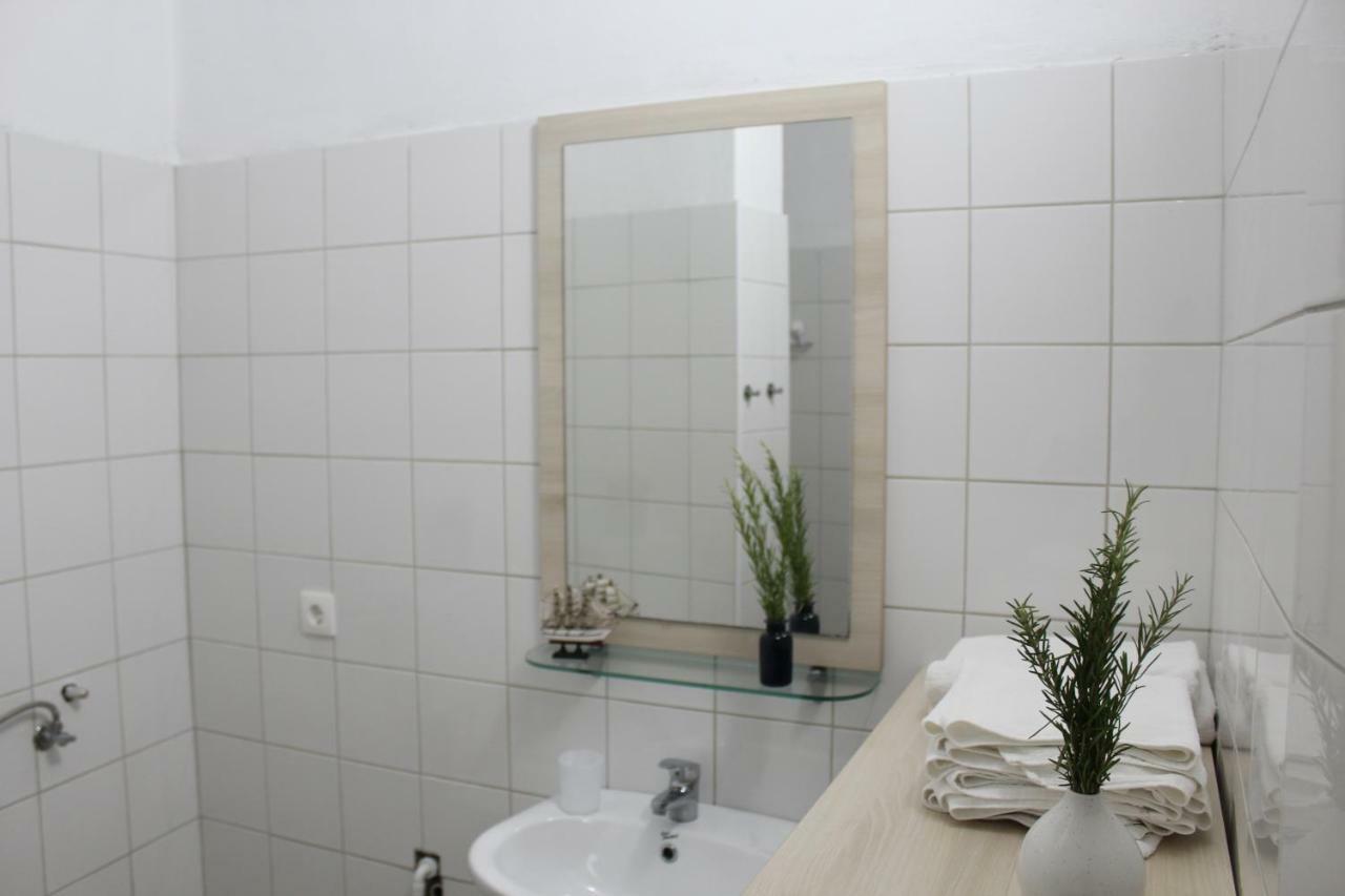 Apartments Andrea Vela Luka Luaran gambar