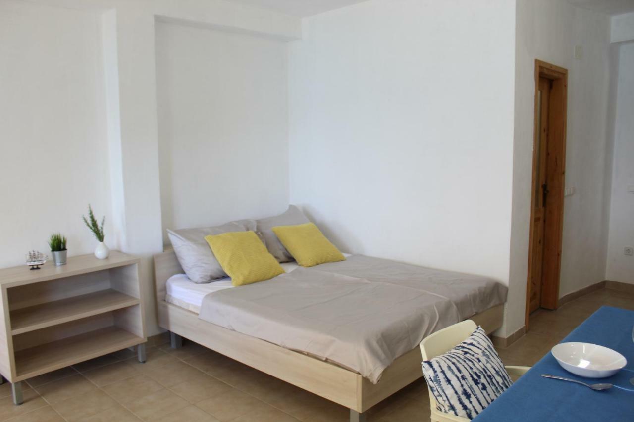 Apartments Andrea Vela Luka Luaran gambar