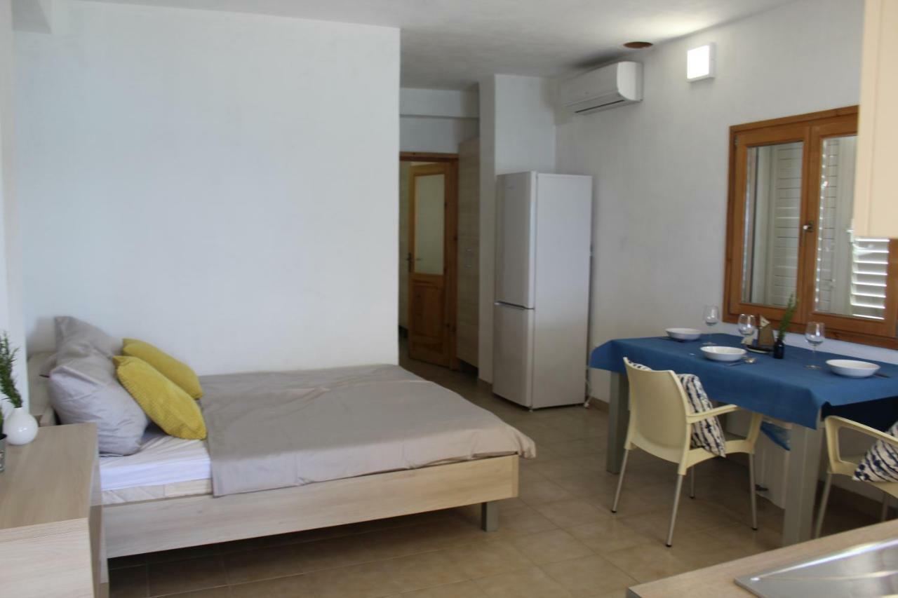 Apartments Andrea Vela Luka Luaran gambar