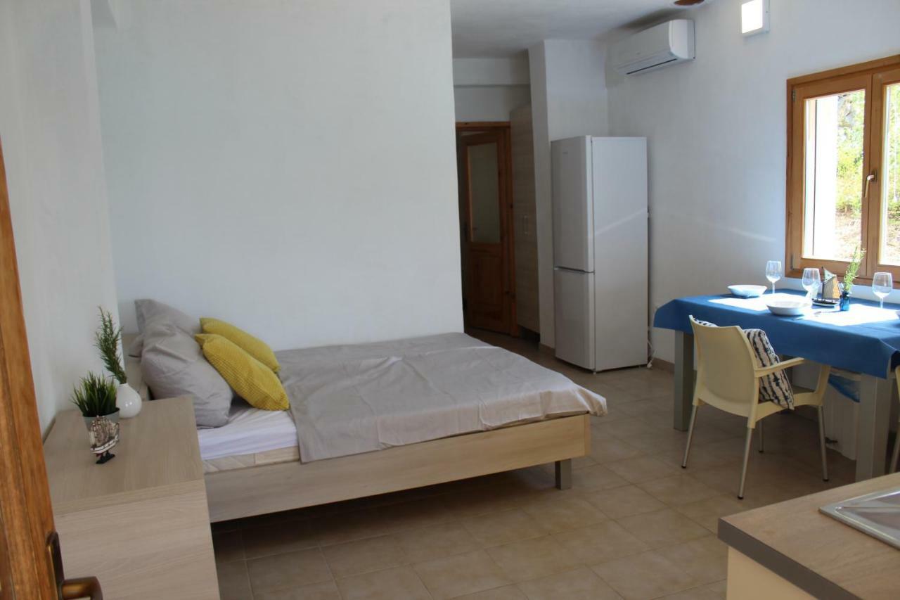 Apartments Andrea Vela Luka Luaran gambar